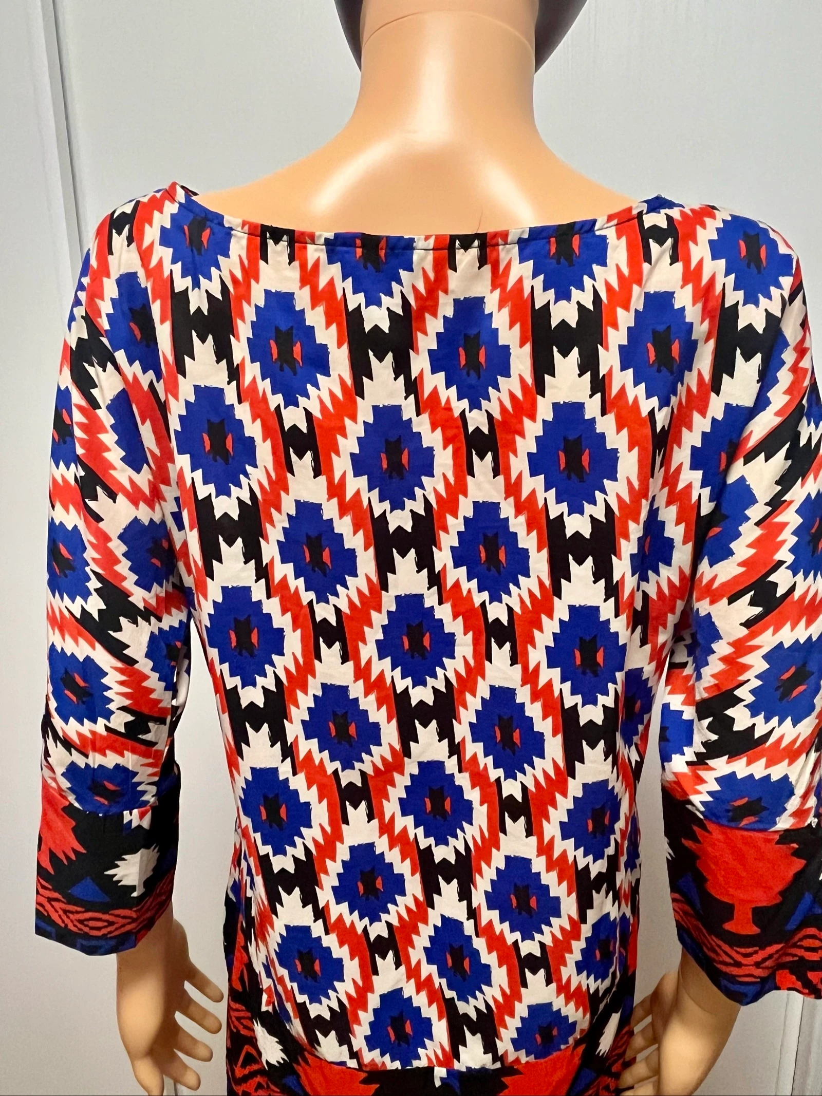 Vestido con motivos gráficos – photo 7